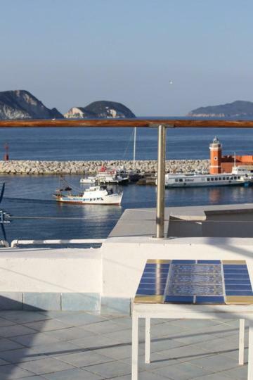 Apartamento La Mansarda Sul Porto Ponza Exterior foto
